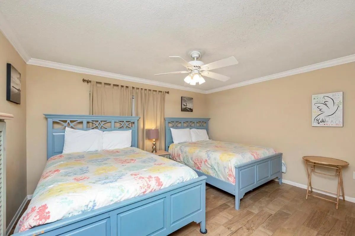 2054 Shoreline Towers Beach Front Spacious With Open Balcony Destin United States