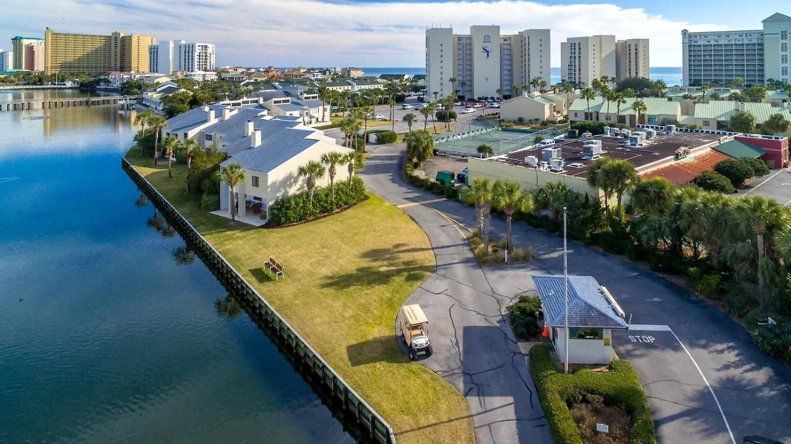 2054 Shoreline Towers Beach Front Spacious With Open Balcony Destin 0*,
